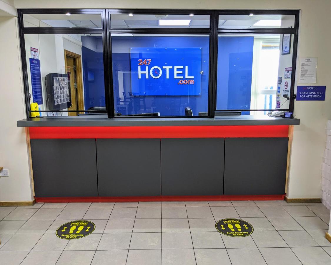 247 โฮเทล Hotel โอลดัม ภายนอก รูปภาพ