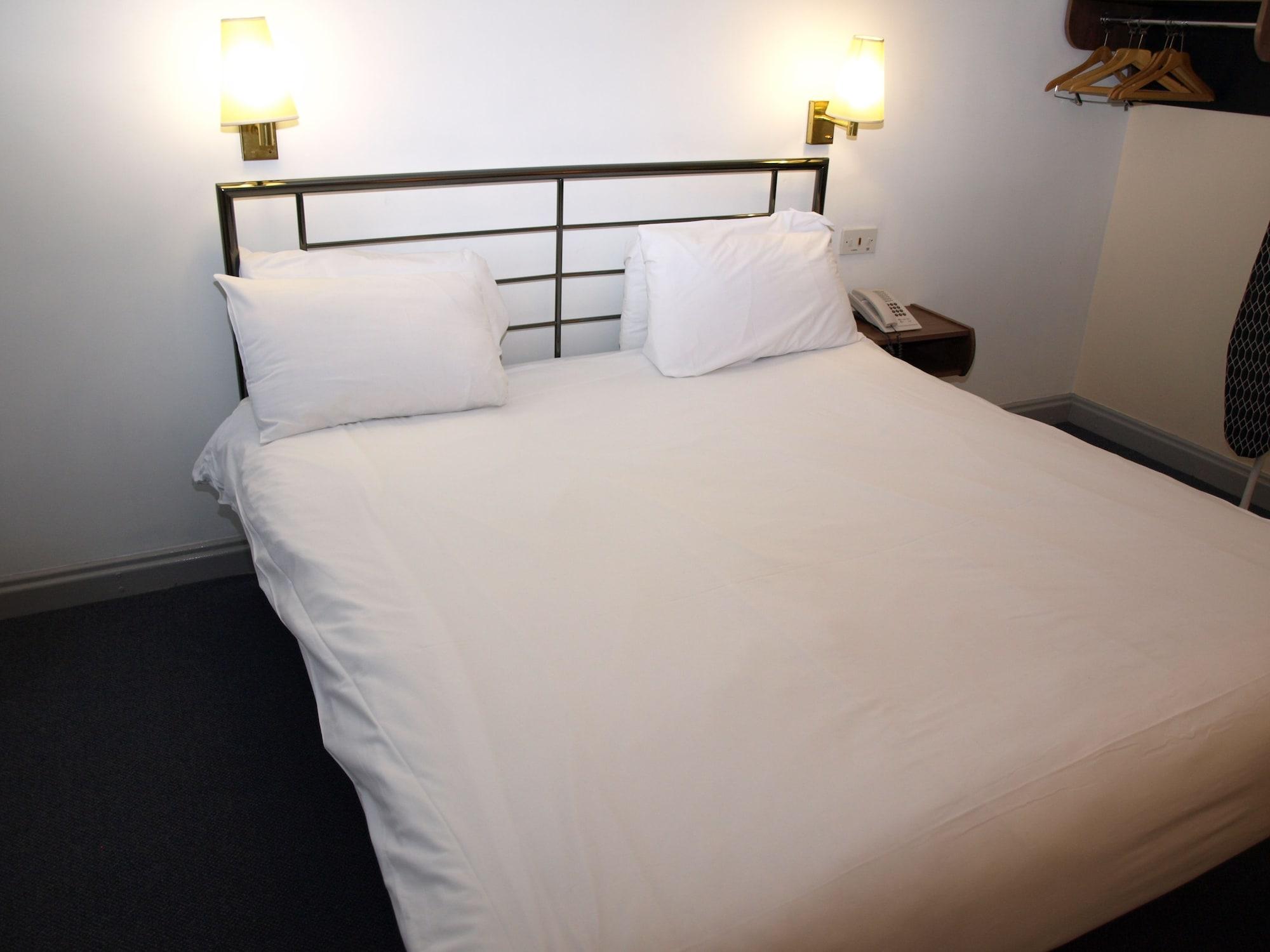 247 โฮเทล Hotel โอลดัม ภายนอก รูปภาพ