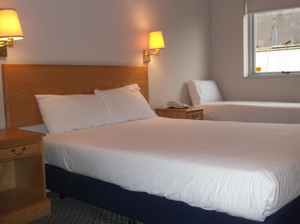 247 โฮเทล Hotel โอลดัม ภายนอก รูปภาพ